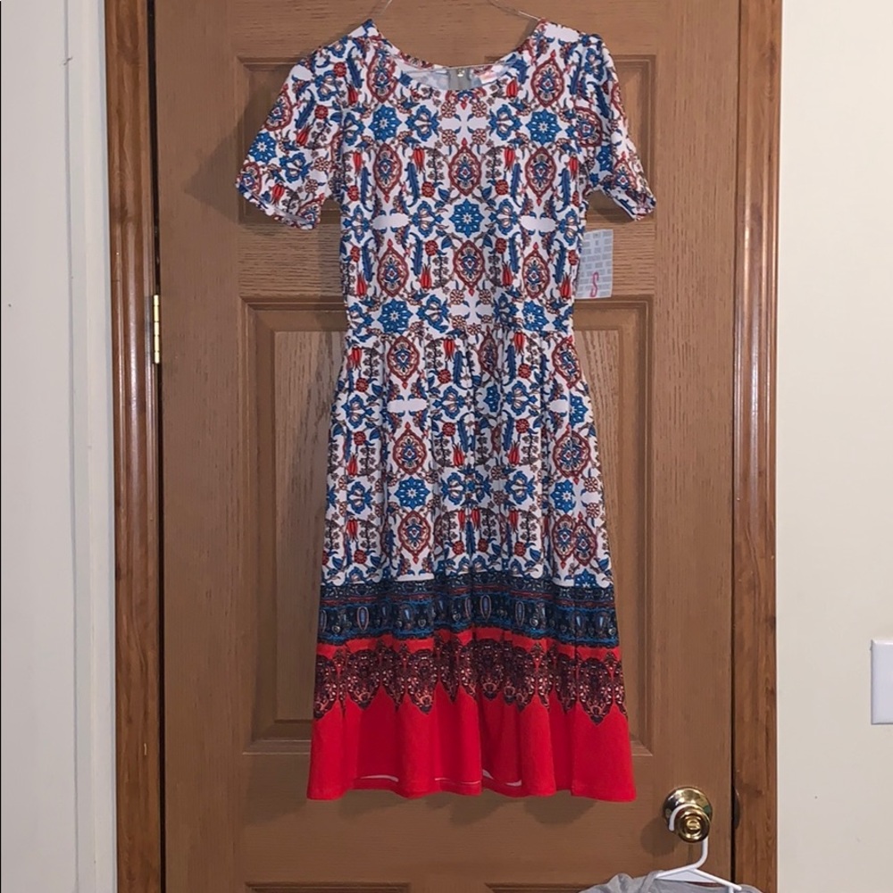 Lularoe Amelia